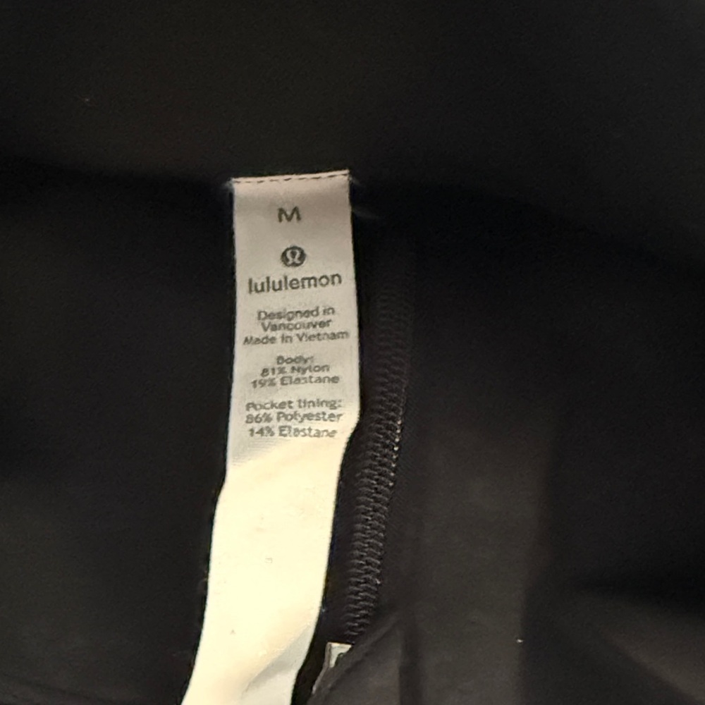 Lululemon half zip pullover for running - image 2